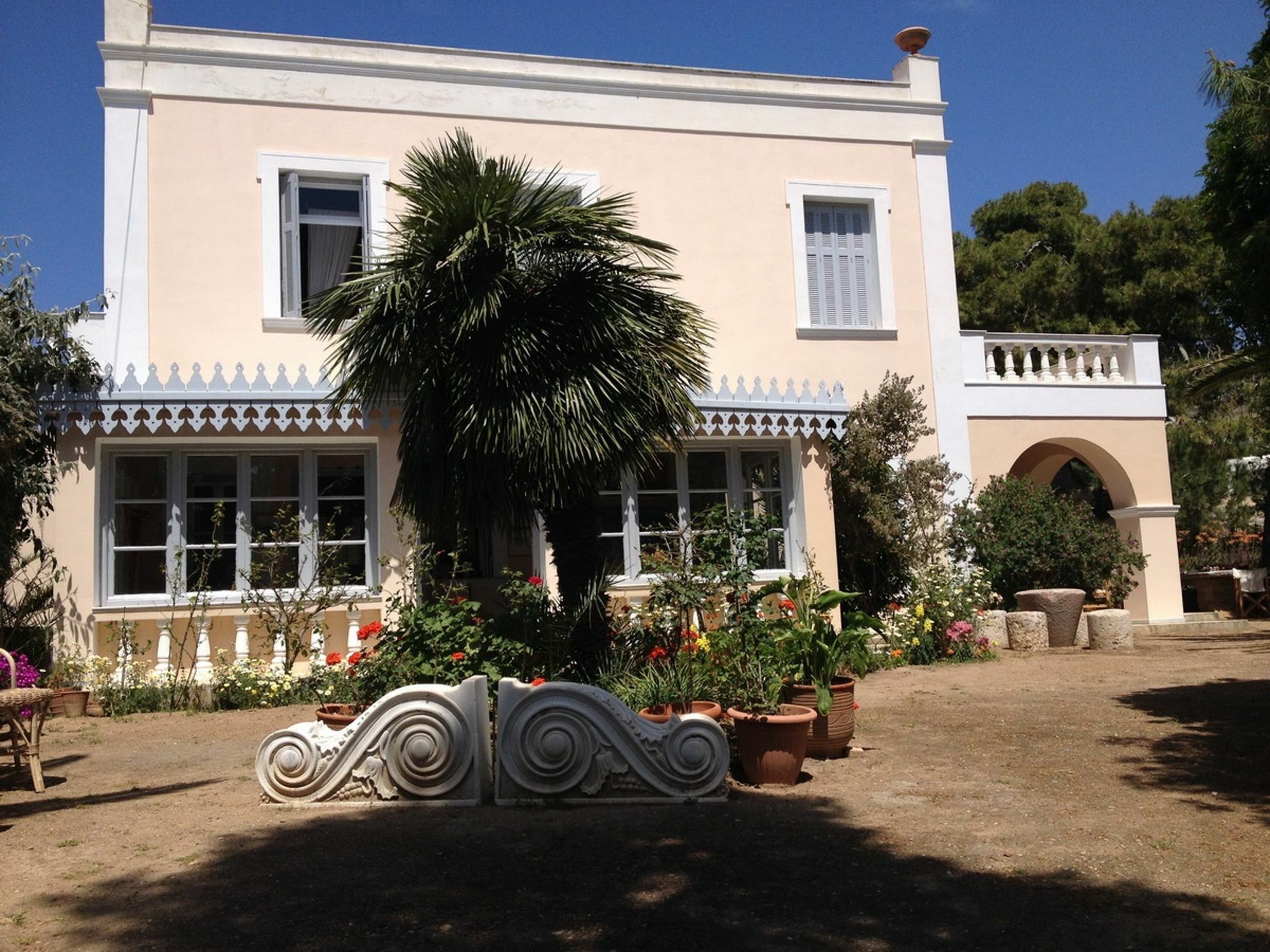 Aristocratic 19Th Century Neo Classical Mansion With Private Pool Finikas  Exterior foto